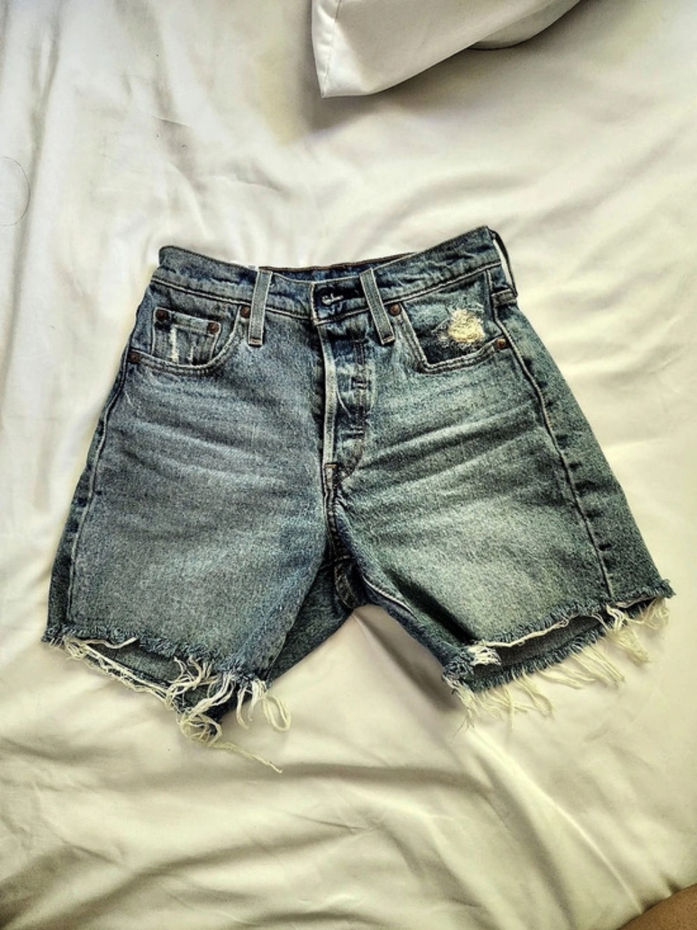 Levi's Ribcage High Rise Denim Shorts Waist 23